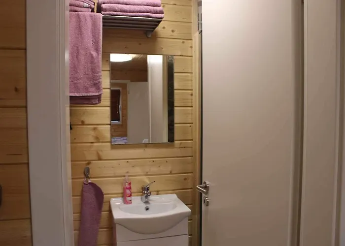 Hetedhet Csillag Apartmanhaz * Babonymegyer